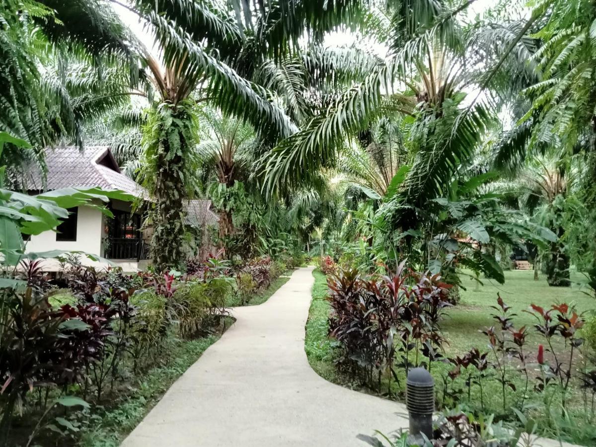 Khao Sok Palm Garden Resort Khao Sok National Park Extérieur photo